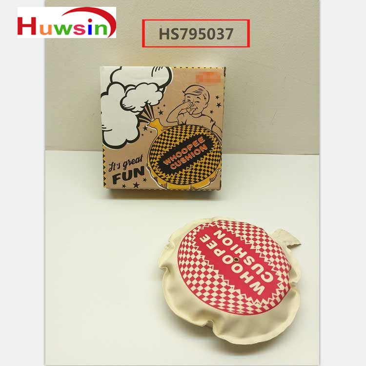 HS795037, Yawltoys, Whoopee cushion ,16cm whoopee cushion with foam, joking toy